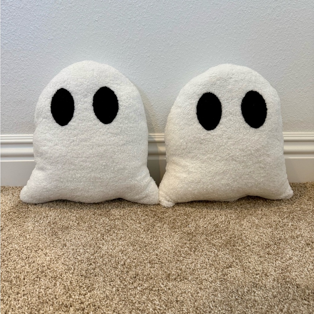 Viral Sold OutTarget Black and White Ghost Halloween Holiday Pillows
